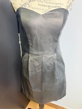 P.A.R.O.S.H. 100% leather mini strapless dress NWT with defects Size XS